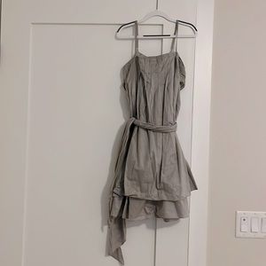 Strappy linen dress with a little bit of shimmer. Pleated bust. Ruffled skirt.